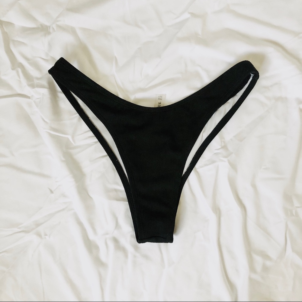 ZAFUL Ribbed Bikini Bottom NWOT